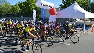 Aksaray'da 300 Bisikletçi Şampiyonluk İçin Yarıştı 