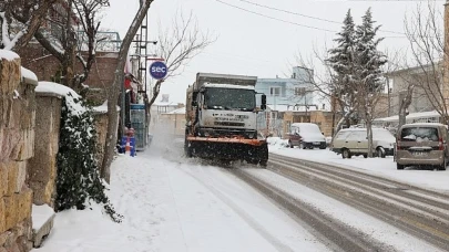 Nevşehir Belediyesi Karla Mücadele Çalışmaları Aralıksız Sürüyor