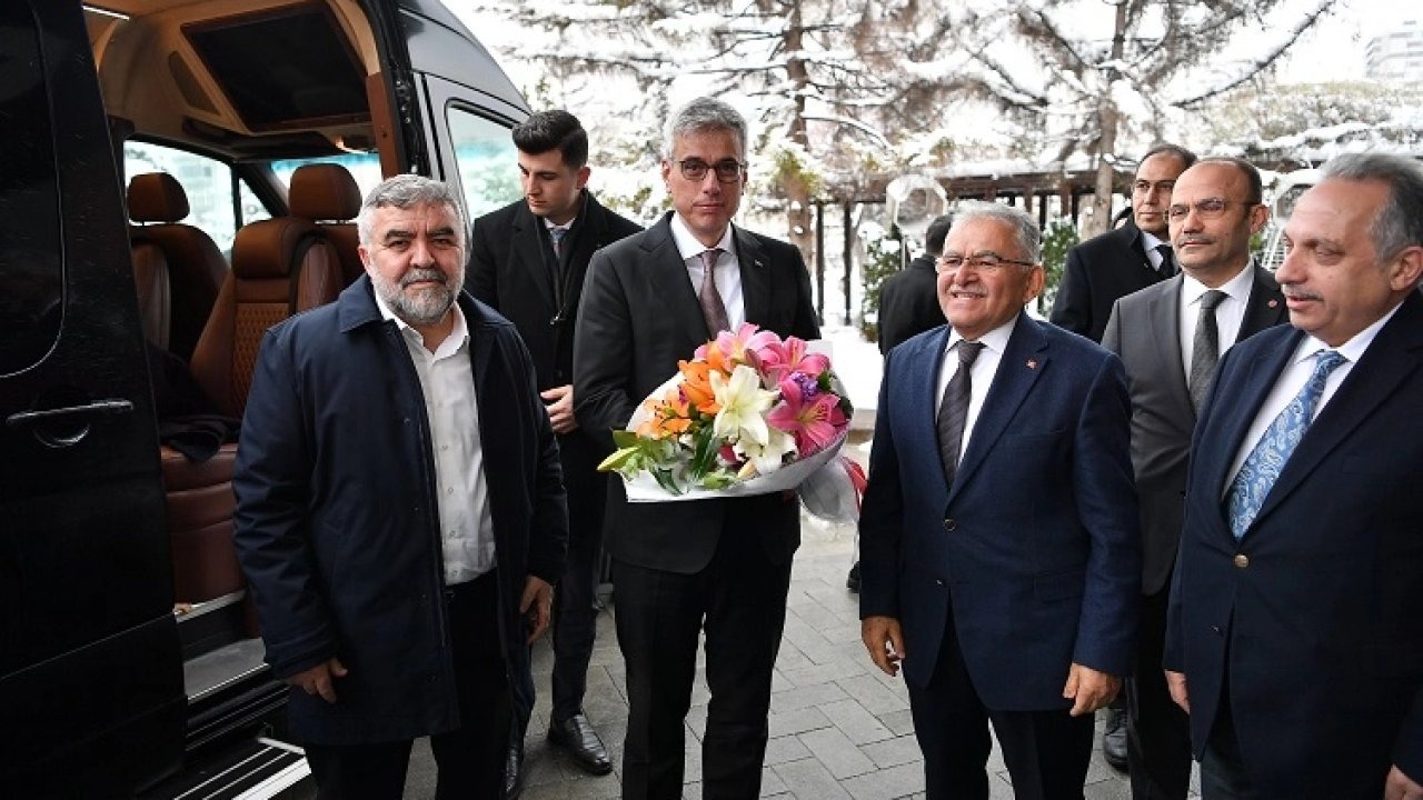 Sağlık Bakanı Memişoğlu Kayseri'de