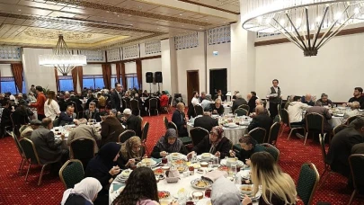 Konya Büyükşehir Belediyesi “Yaşlılara Saygı Haftası" Kapsamında İftar Programı Düzenledi